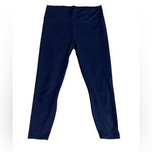 Fabletics Powerhold  (3/4 length) capri  leggings - size XL